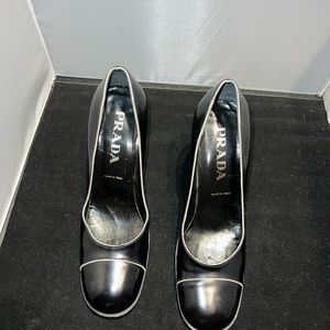 Prada Black Leather Heels italy size 38 is same scratches as photo
